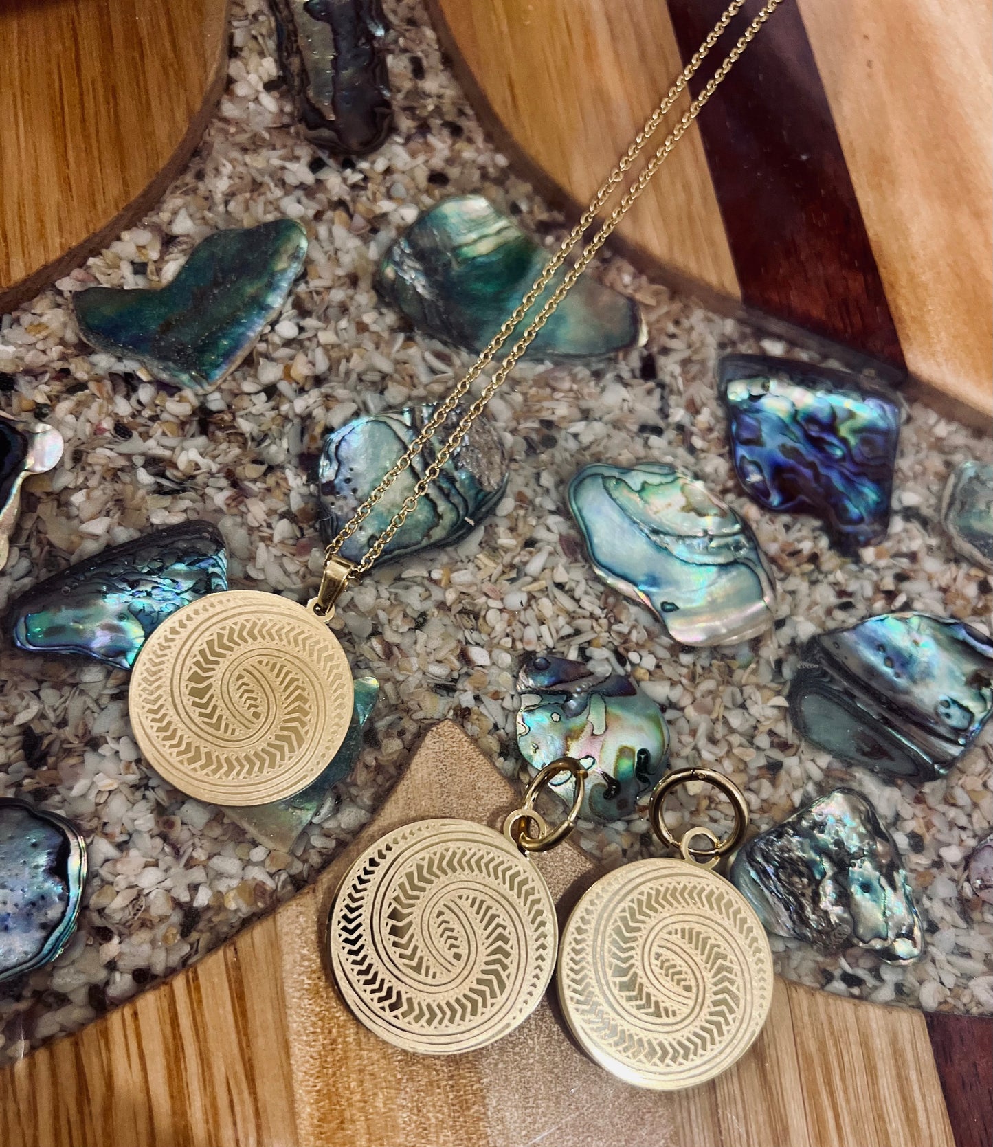 Casted sets