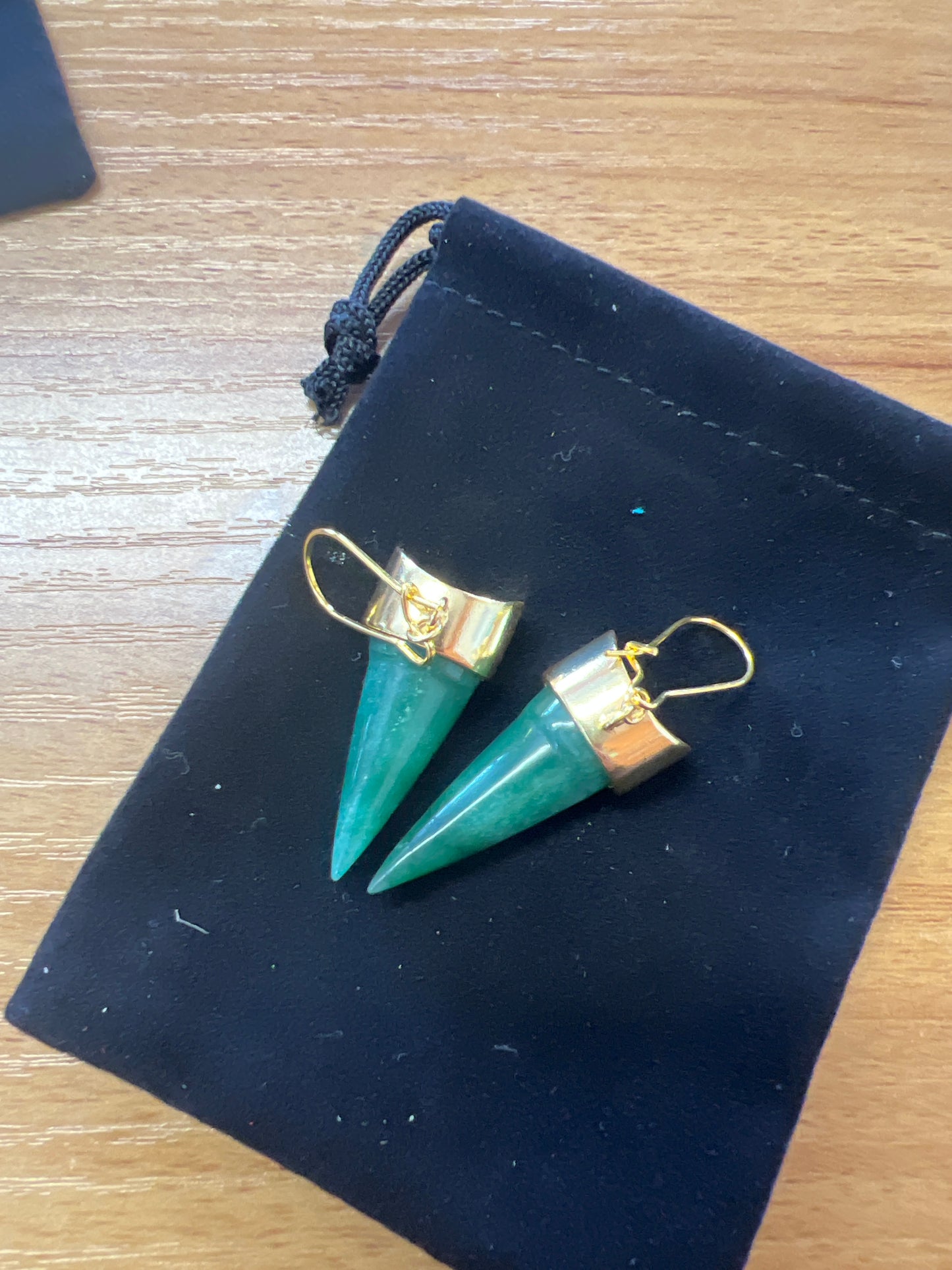 18k gold plated Pounamu Mako foward facing