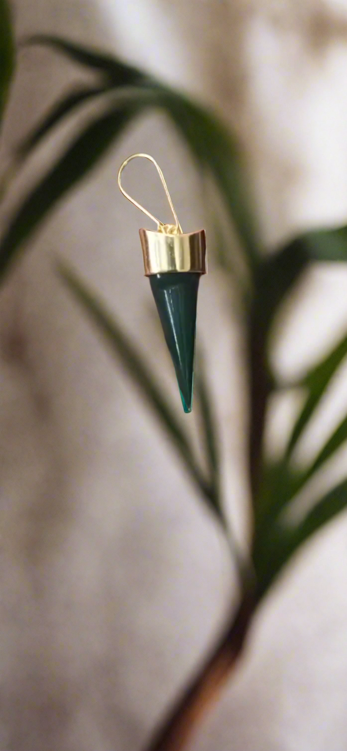 18k gold plated Pounamu mako straight down drop