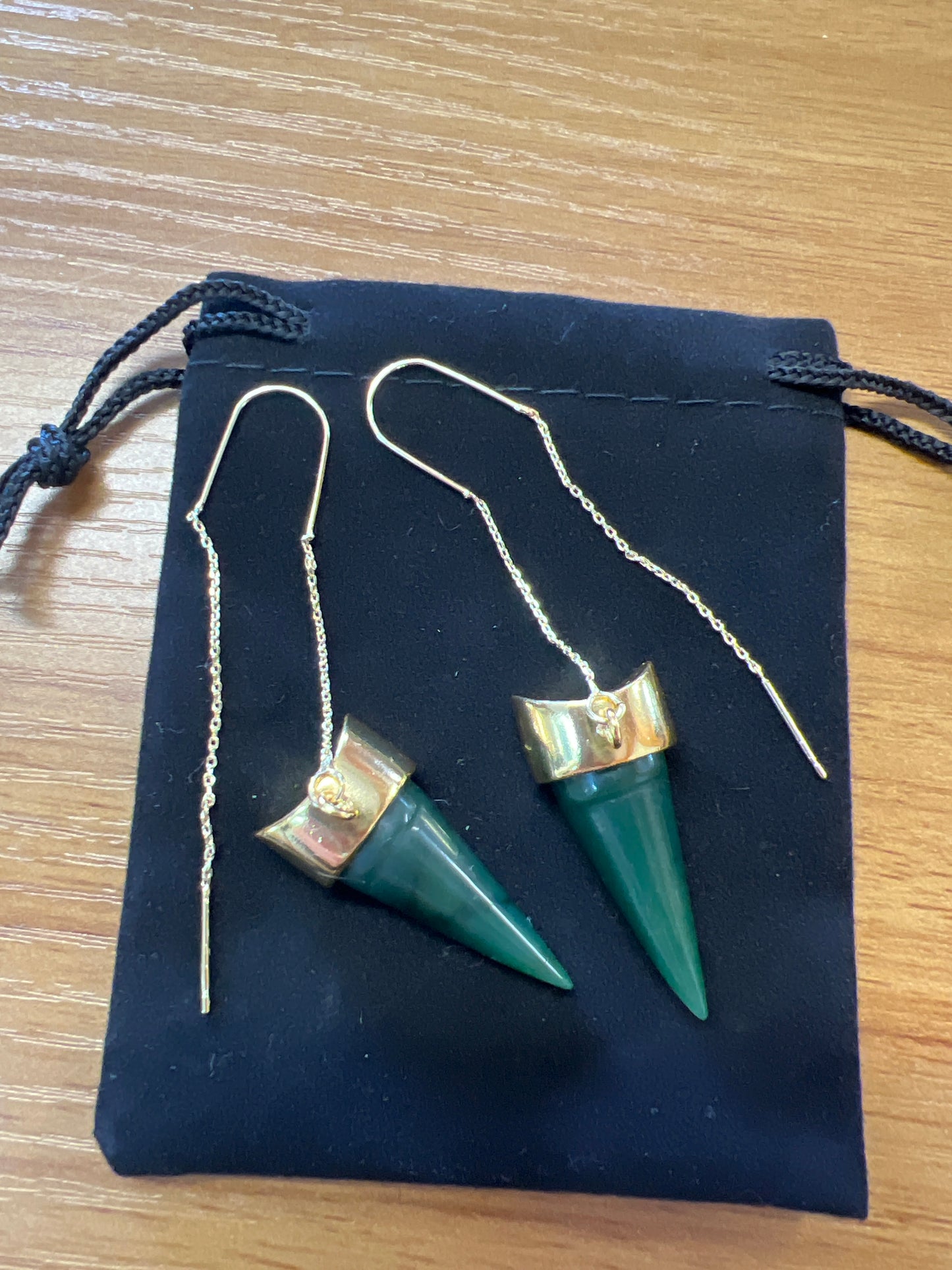 18k gold plated Pounamu Mako foward facing