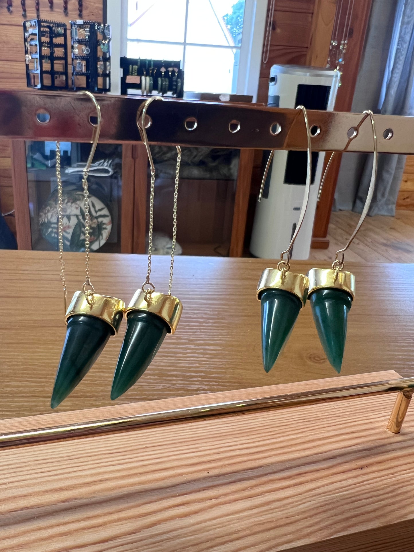 18k gold plated Pounamu Mako foward facing