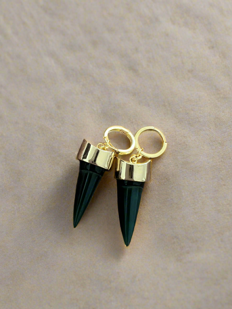 Pounamu mako on hoops