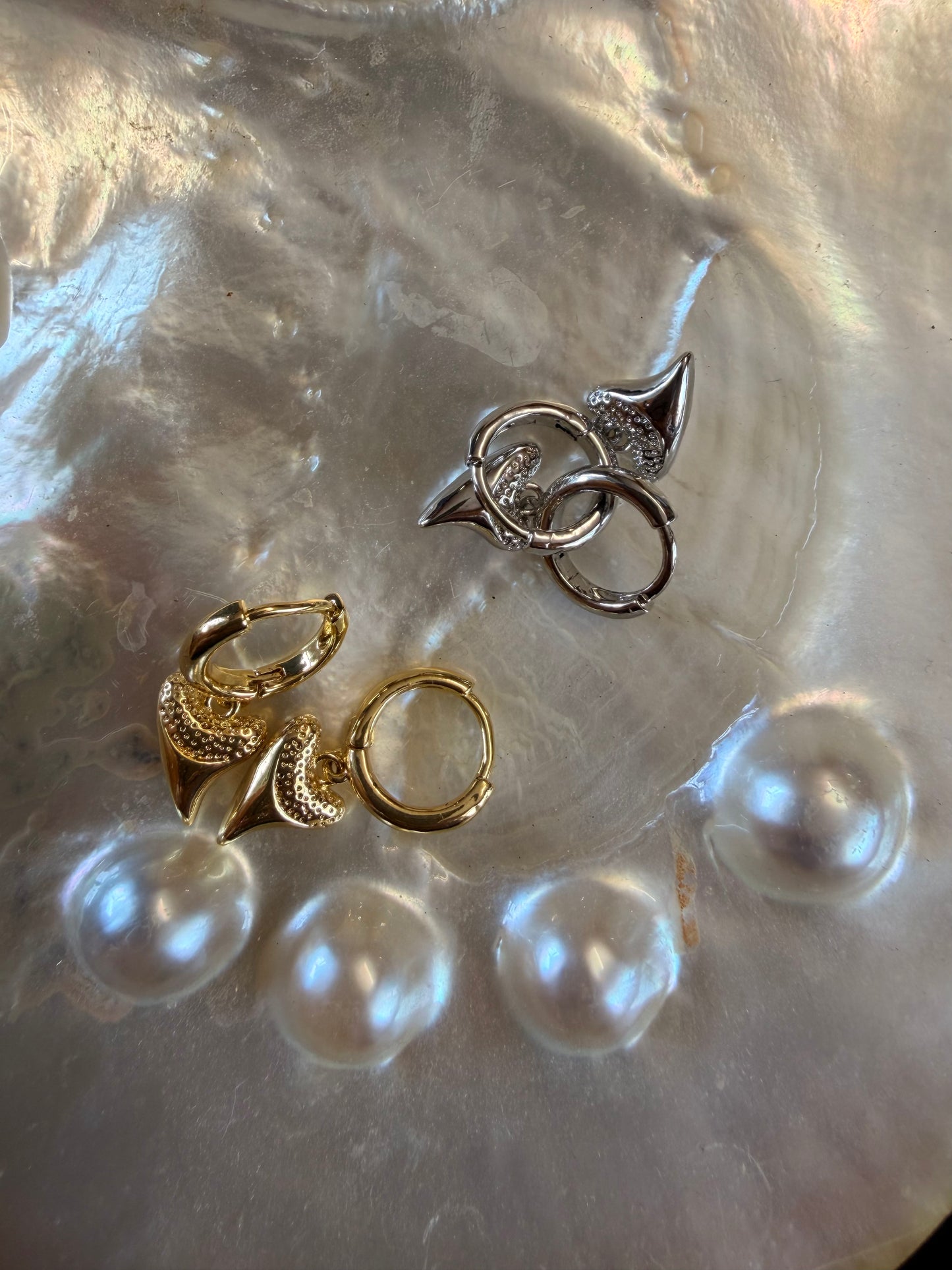 Mako huggies Stirling silver/gold